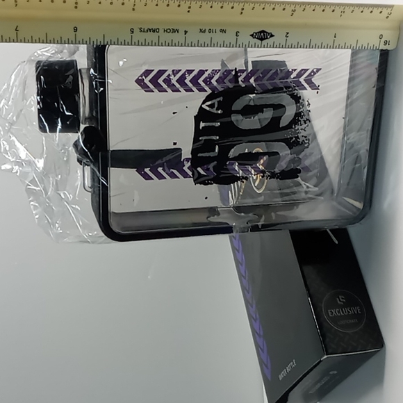 NIB Alita Water Bottle - Picture 2 of 4